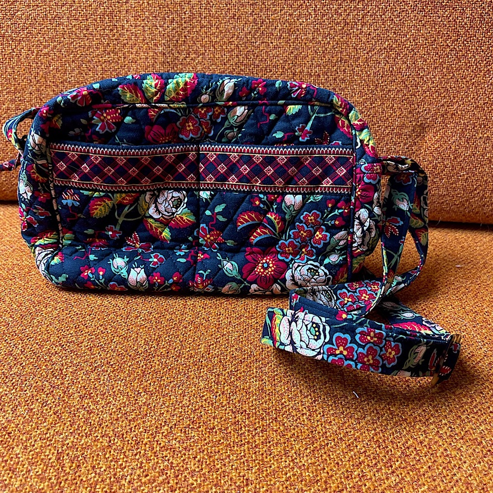 Vera Bradley Floral Quilted Crossbody Bag Spring Summer Travel Capsule Wardrobe